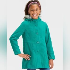 Girls green pea coat Size: XL